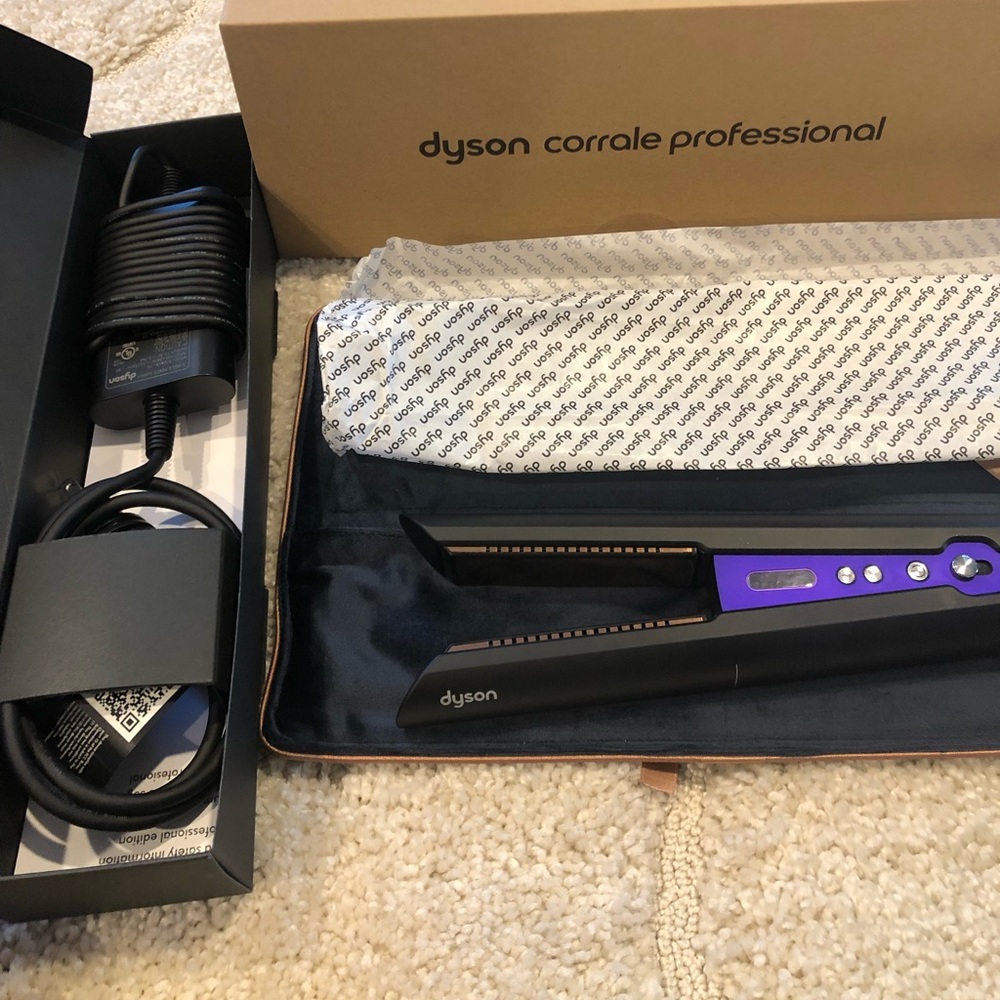 Brand New Dyson Corrale hair straightener (Black/Purple flat iron) with Box